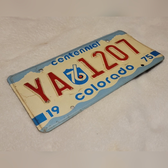 1975 Centennial Colorado License Plate - Picture 2 of 4